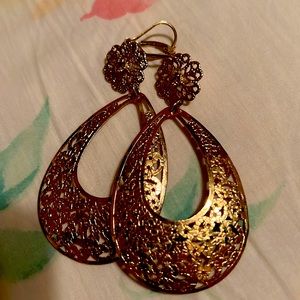 Teardrop earrings